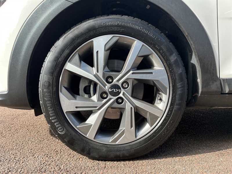 Used Kia Stonic 2023 for sale - 76705980: Photo 6