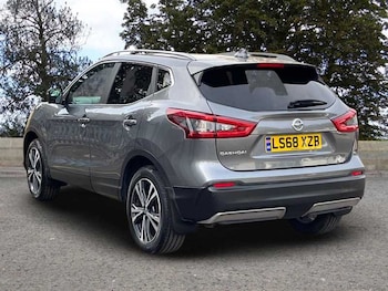 Used Nissan Qashqai 2018 for sale - 75759144: Photo
