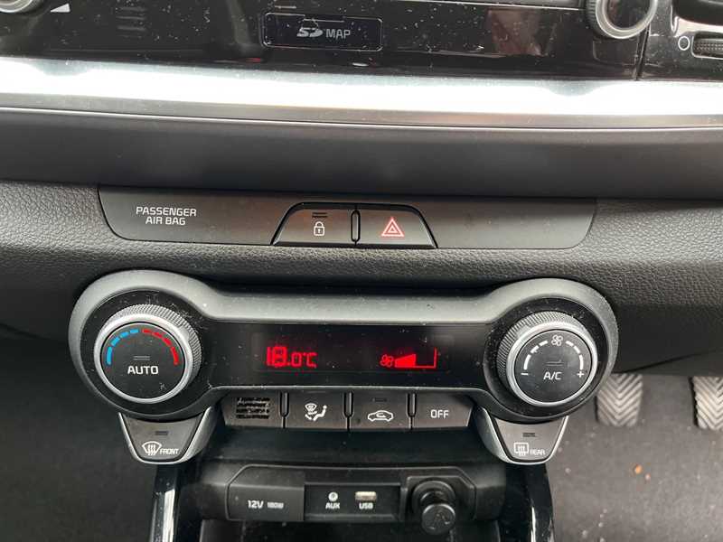 Used Kia Stonic 2019 for sale - 77810417: Photo 12