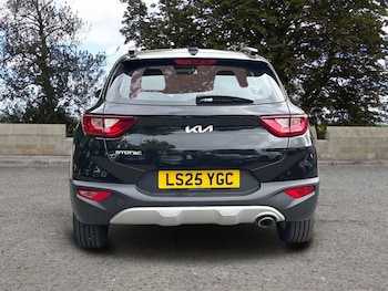 Used Kia Stonic 2025 for sale - 78730052: Photo