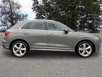 Used Audi Q3 2018 for sale - 76999859: Photo