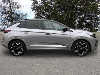 Used Vauxhall Grandland 2023 for sale - 76272724: Photo 3