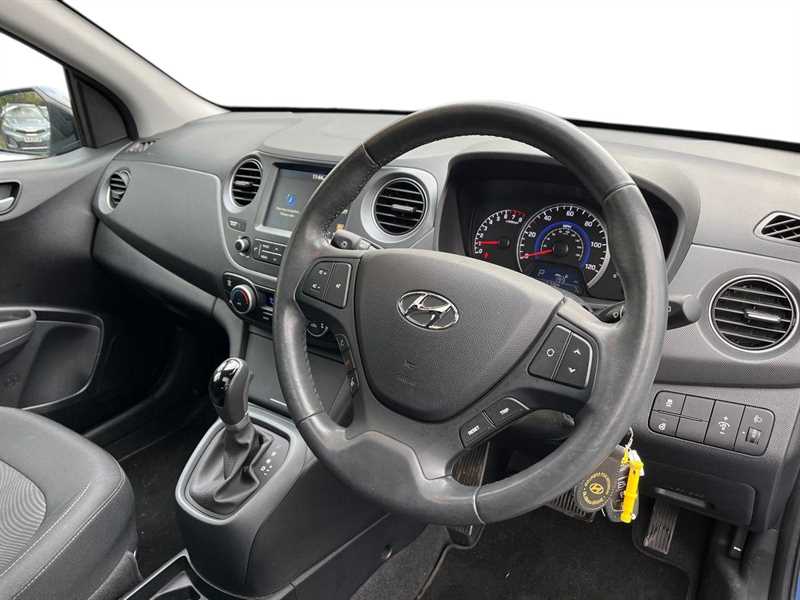 Used Hyundai i10 2017 for sale - 77499833: Photo 8