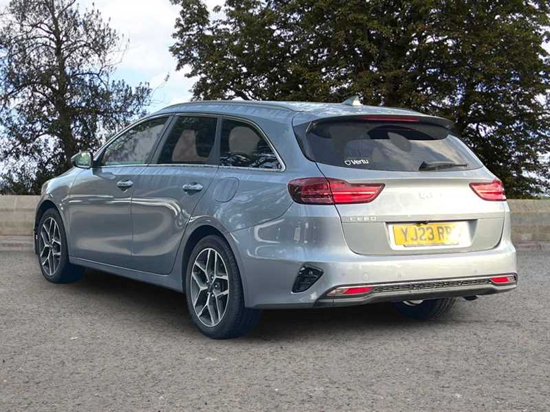 Used Kia Ceed 2023 for sale - 76928280: Photo 2