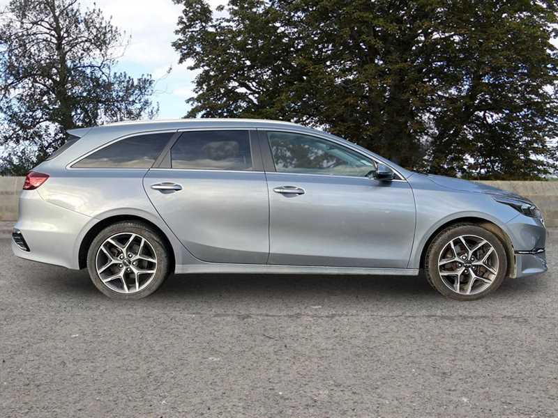 Used Kia Ceed 2023 for sale - 76928280: Photo 3