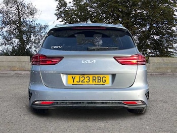 Used Kia Ceed 2023 for sale - 76928280: Photo