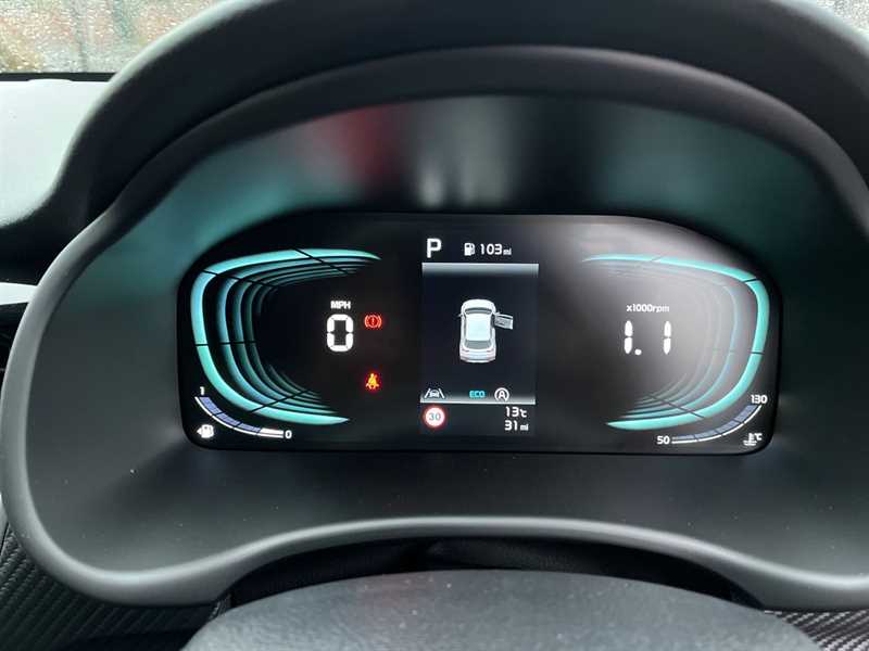 Used Kia Stonic 2025 for sale - 76851367: Photo 14