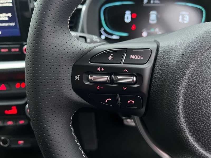 Used Kia Stonic 2025 for sale - 76851367: Photo 16