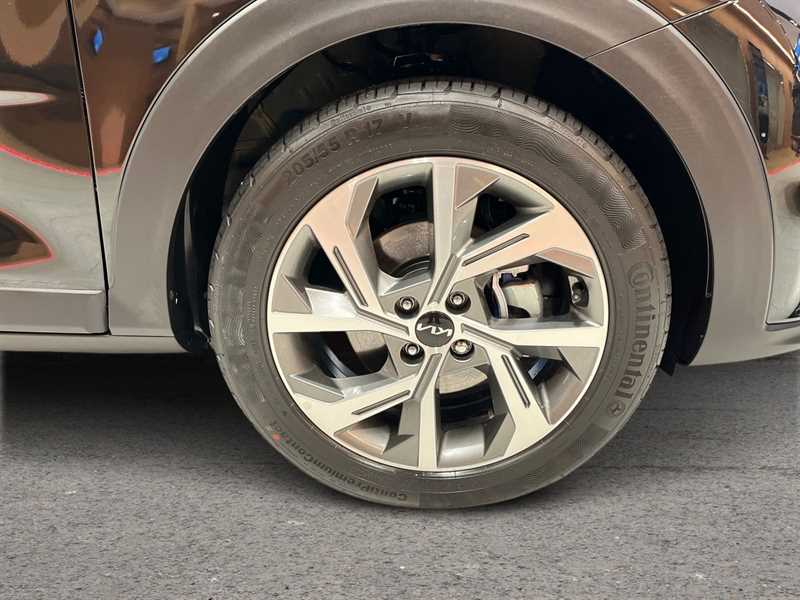 Used Kia Stonic 2025 for sale - 76851367: Photo 6