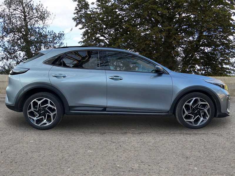 Used Kia XCeed 2025 for sale - 77960193: Photo 3