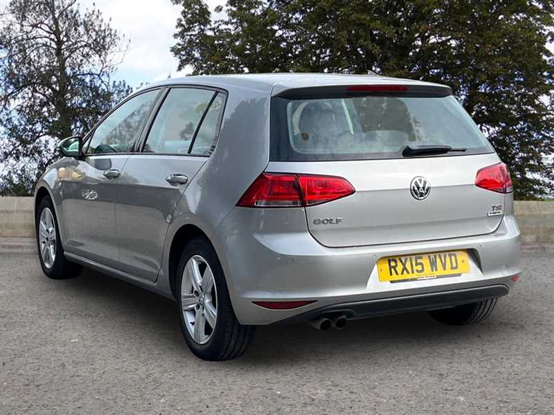 Used Volkswagen Golf 2015 for sale - 78187167: Photo 2