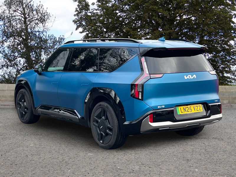 Used Kia EV9 2025 for sale - 76842347: Photo 2