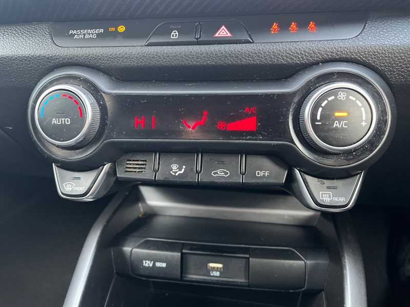 Used Kia Stonic 2023 for sale - 77373232: Photo 12