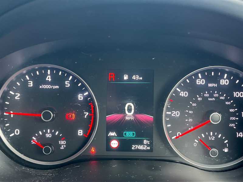 Used Kia Stonic 2023 for sale - 77373232: Photo 13