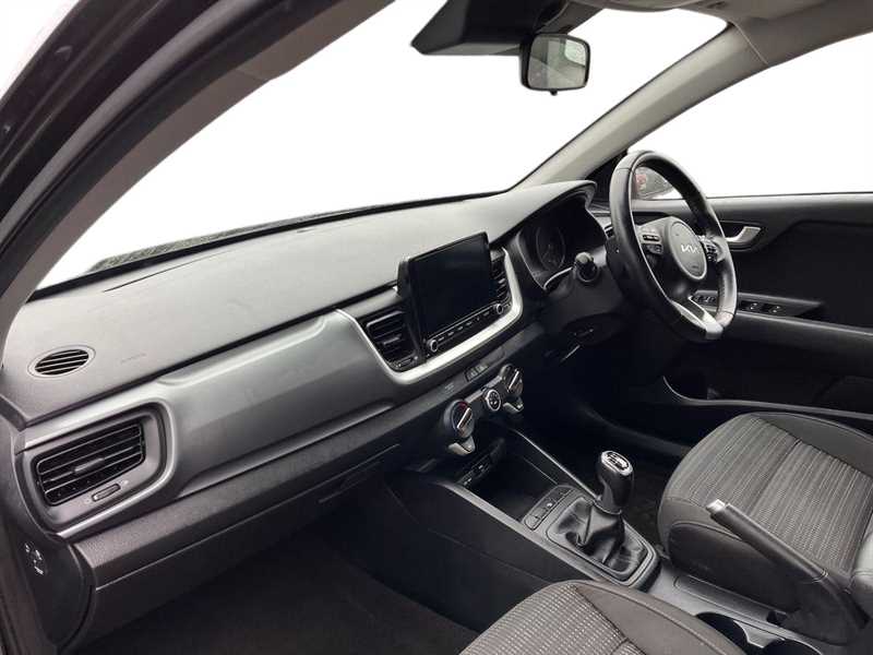 Used Kia Stonic 2023 for sale - 77855941: Photo 7