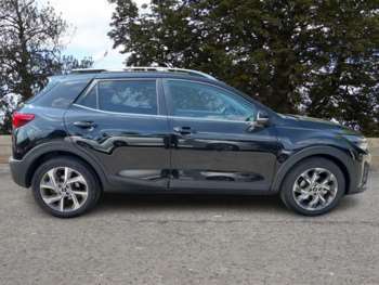 Used Kia Stonic 2024 for sale - 74960160: Photo