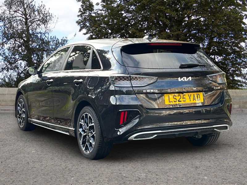 Used Kia Ceed for sale - 77660660: Photo 2