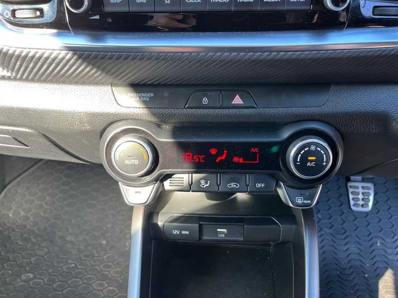 Used Kia Stonic 2022 for sale - 77996835: Photo 12