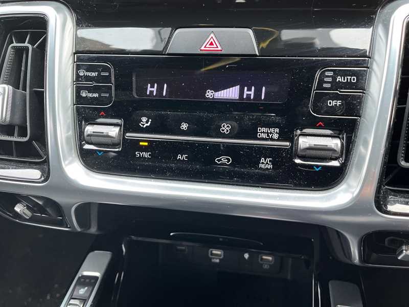 Used Kia Sorento 2023 for sale - 76889015: Photo 12