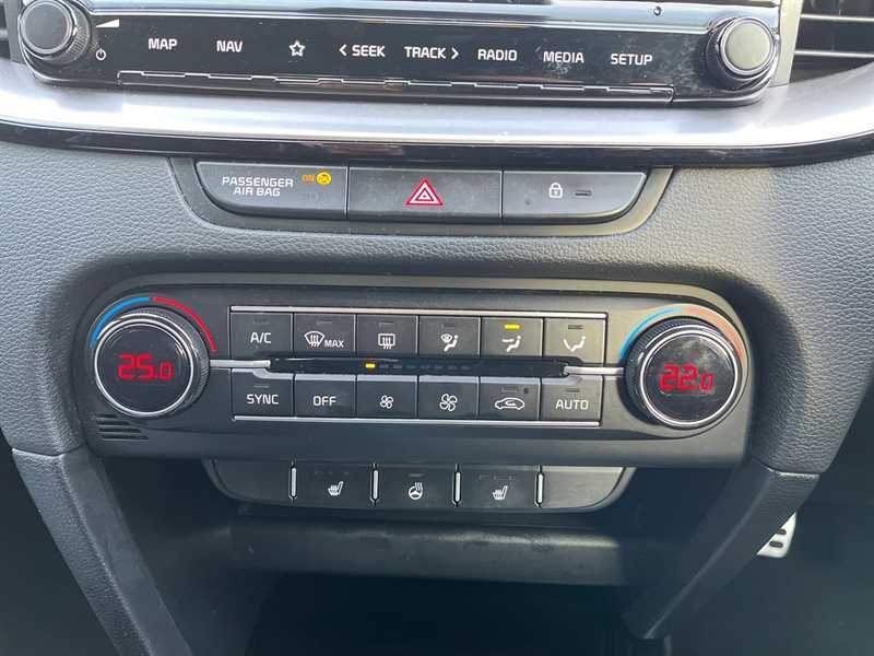 Used Kia Ceed 2023 for sale - 76937736: Photo 12