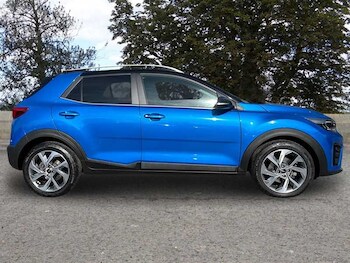 Used Kia Stonic 2023 for sale - 78022760: Photo