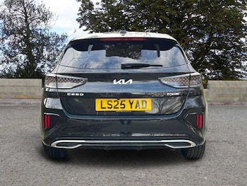 Used Kia Ceed 2025 for sale - 77526398: Photo