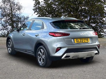Used Kia XCeed 2022 for sale - 76155082: Photo 2