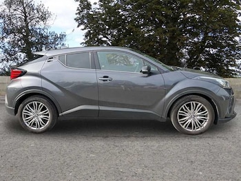 Used Toyota C-HR 2023 for sale - 75759111: Photo