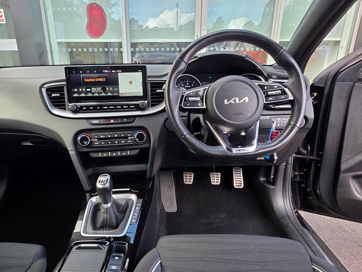 Used Kia XCeed 2023 for sale - 76393756: Photo 11