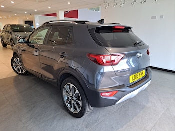 Used Kia Stonic 2019 for sale - 75742841: Photo