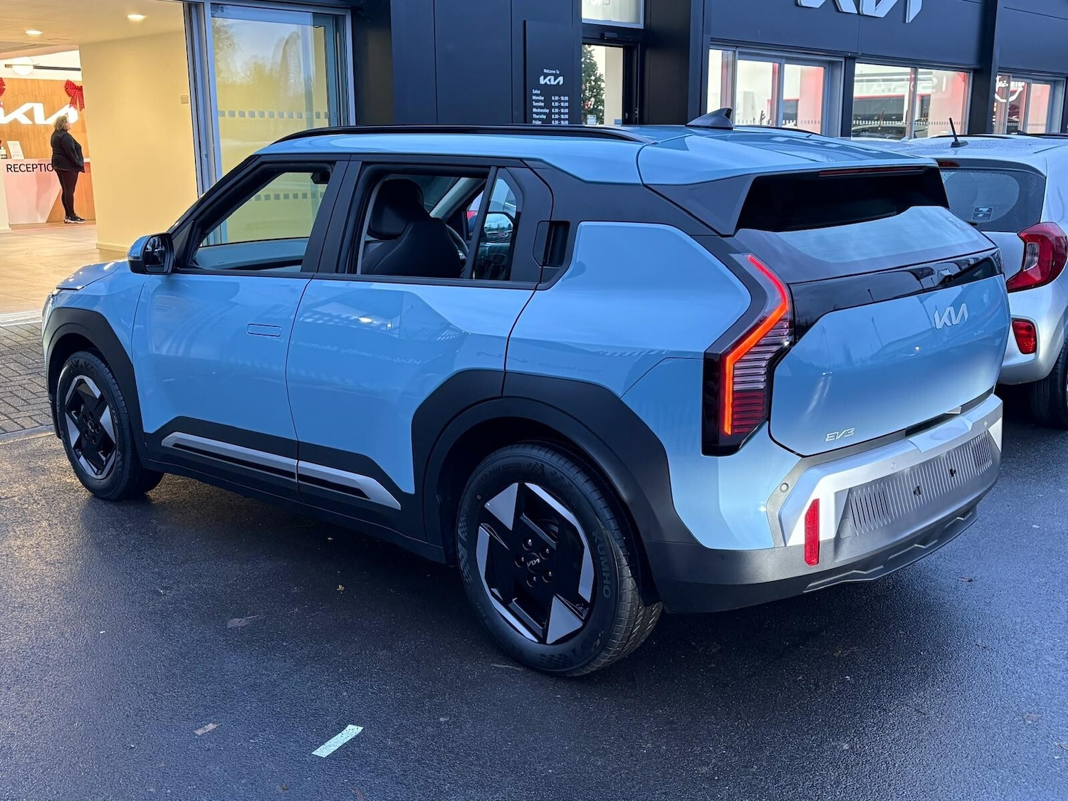 Used Kia EV3 for sale - 77057820: Photo 3