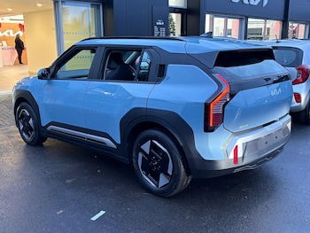 Used Kia EV3 undefined for sale - 77057820: Photo