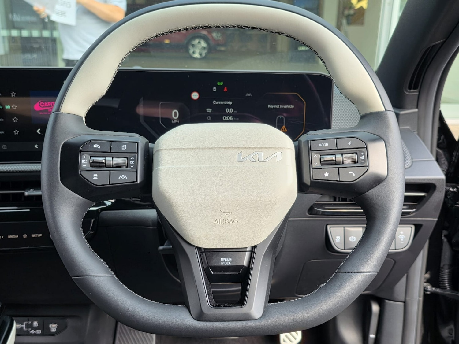 Used Kia EV6 for sale - 76623030: Photo 12