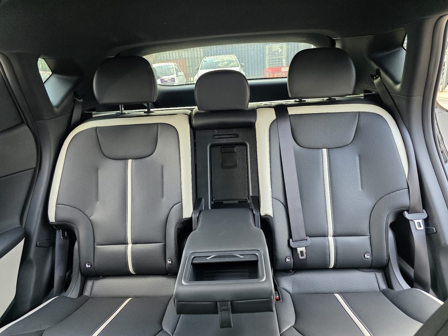 Used Kia EV6 for sale - 76623030: Photo 33