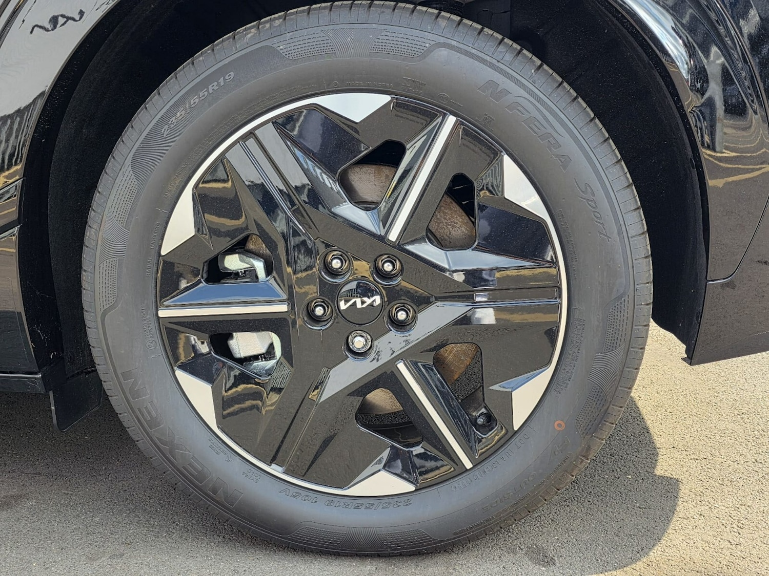 Used Kia EV6 for sale - 76623030: Photo 34