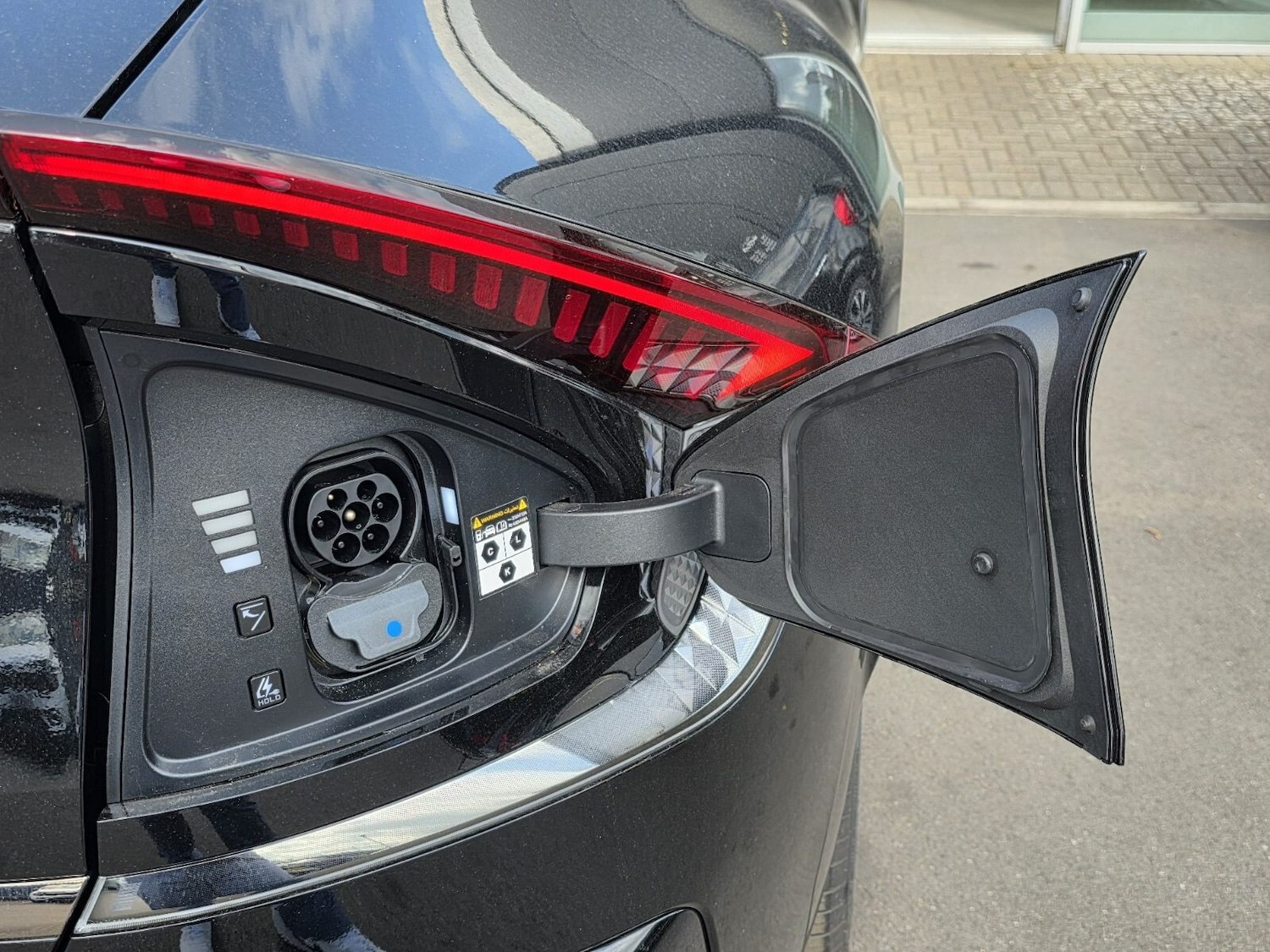 Used Kia EV6 for sale - 76623030: Photo 7