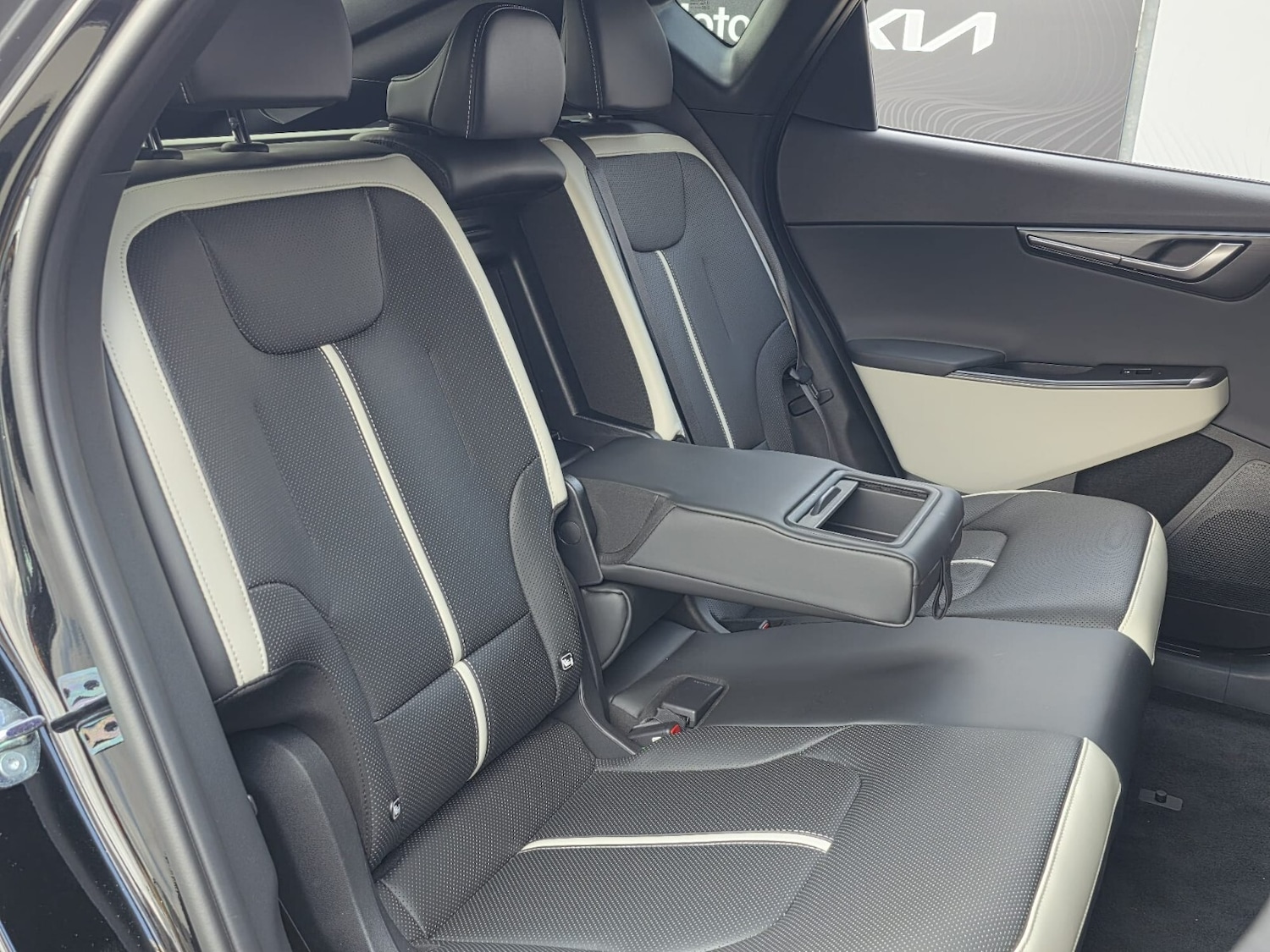 Used Kia EV6 for sale - 76623030: Photo 9