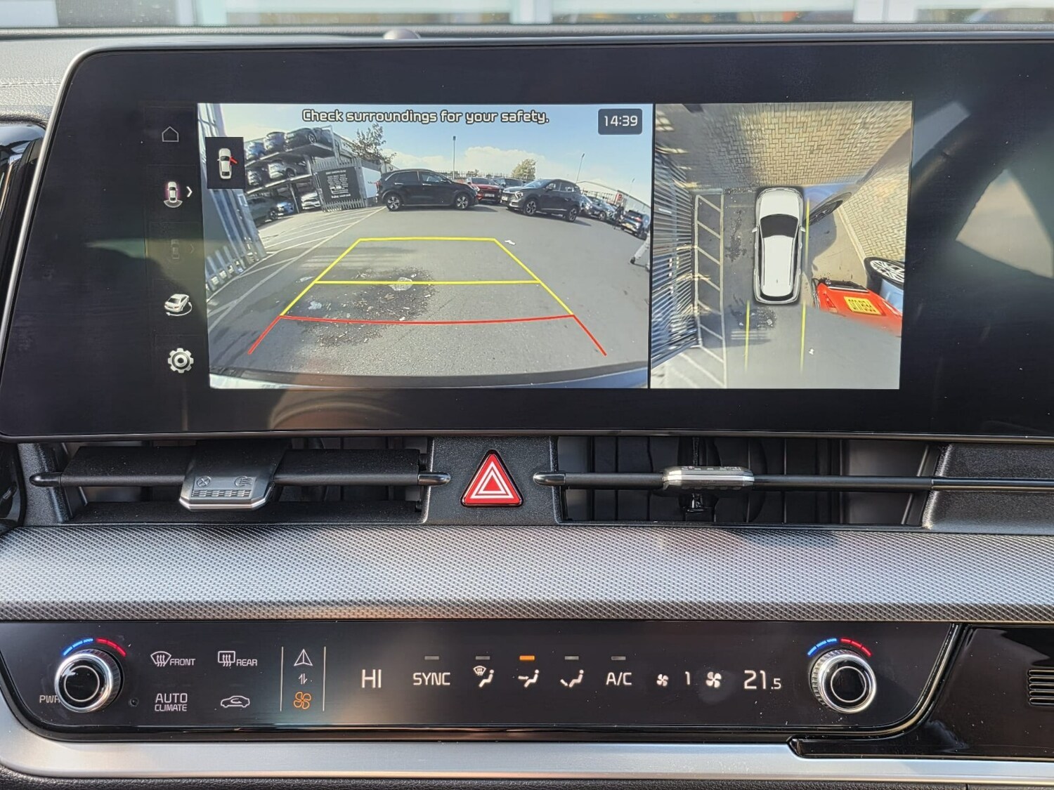 Used Kia Sportage 2023 for sale - 76780360: Photo 32