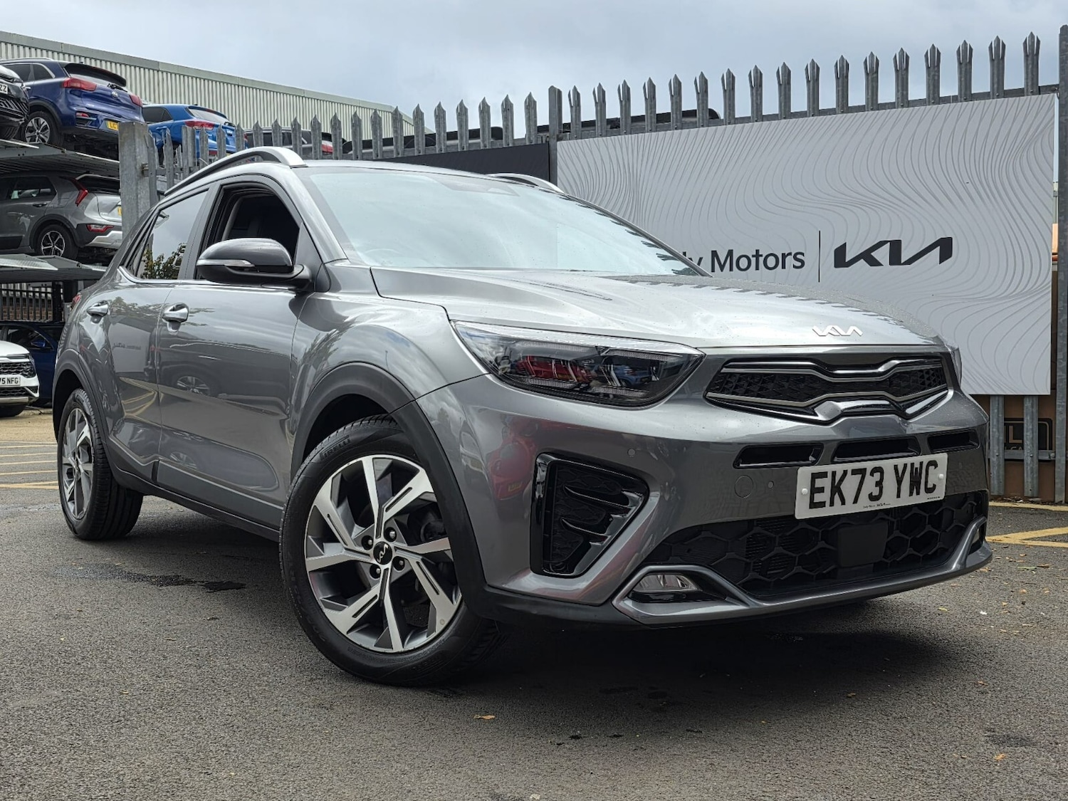 Used Kia Stonic 2023 for sale - 76780384: Photo 1