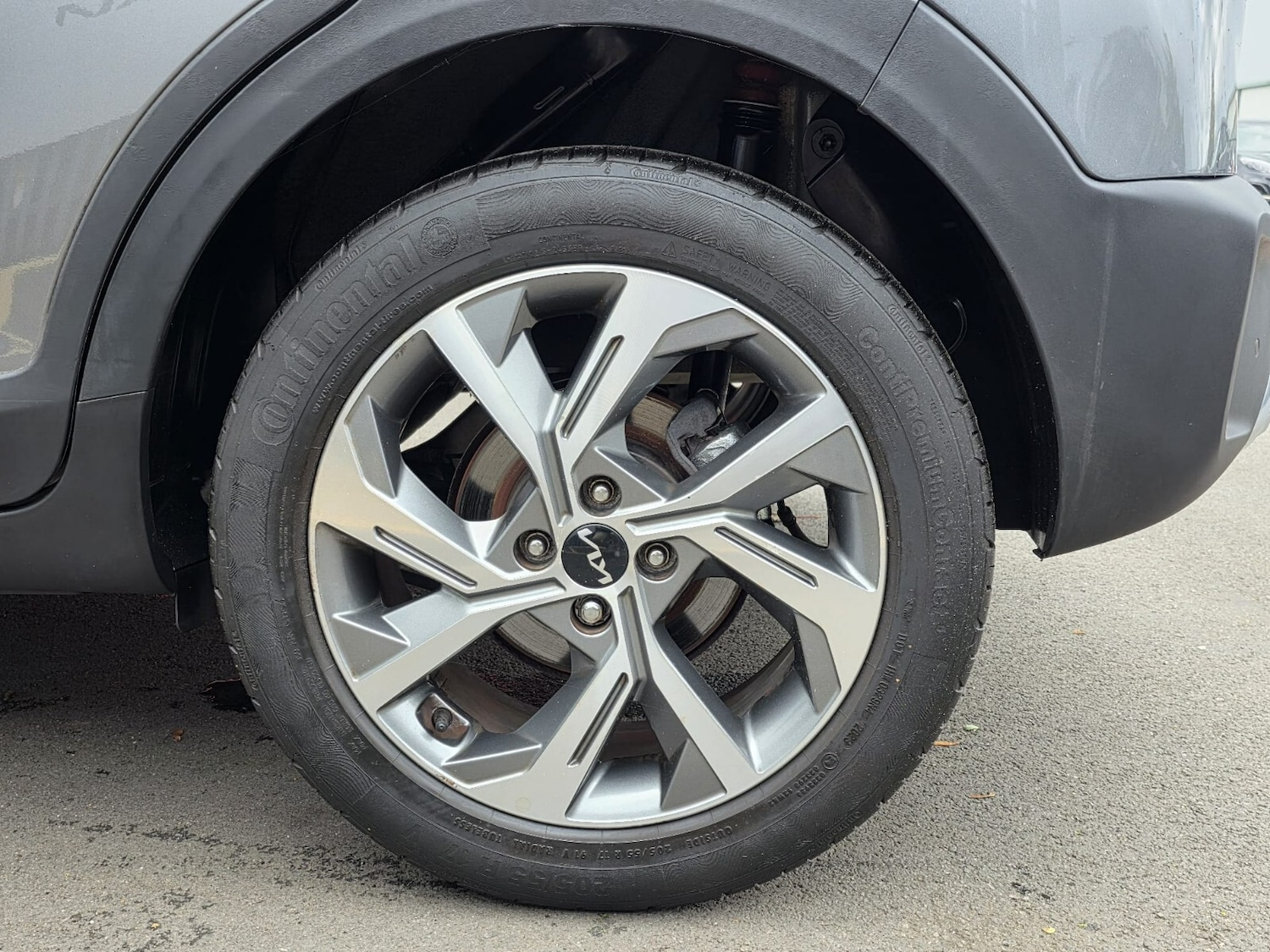 Used Kia Stonic 2023 for sale - 76780384: Photo 30