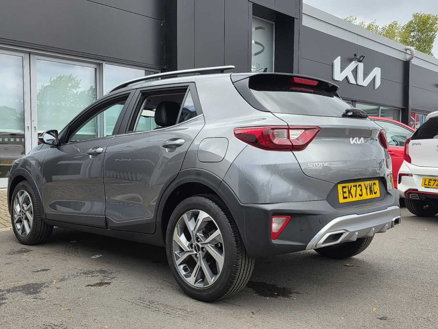 Used Kia Stonic 2023 for sale - 76780384: Photo 4