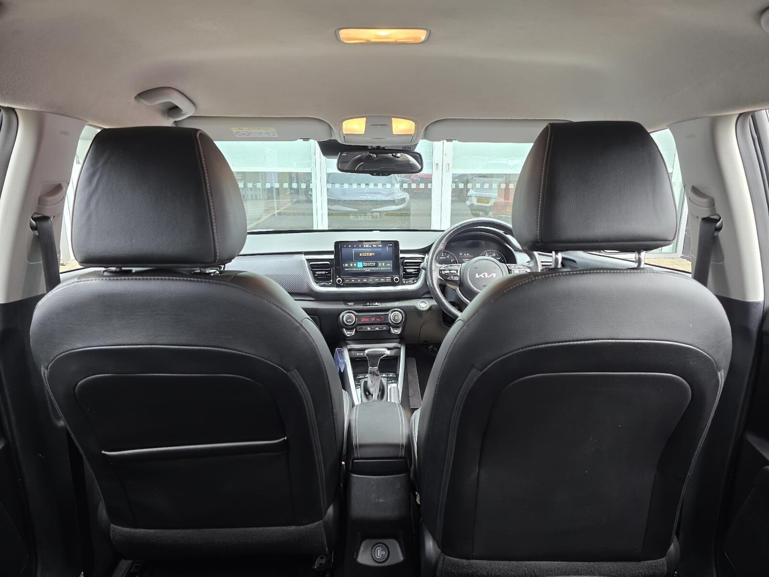 Used Kia Stonic 2023 for sale - 76780384: Photo 7