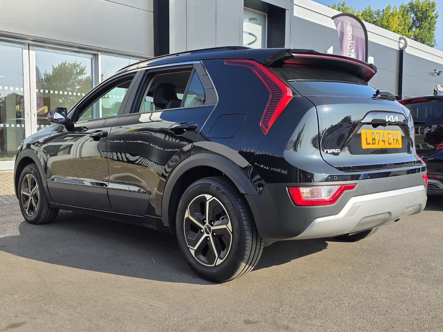 Used Kia Niro 2024 for sale - 76393752: Photo 10