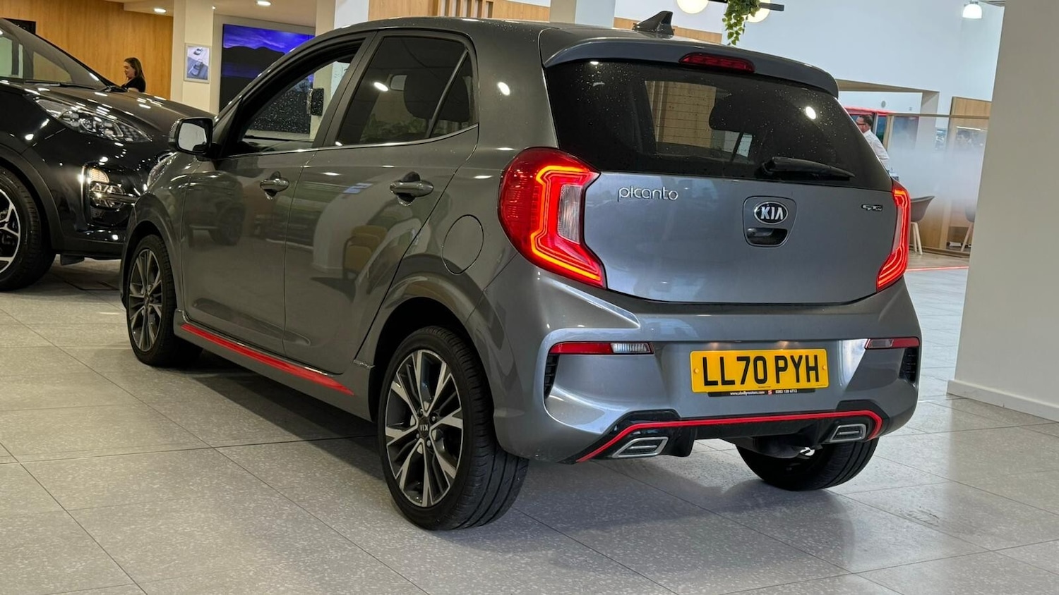 Used Kia Picanto 2020 for sale - 76684057: Photo 3