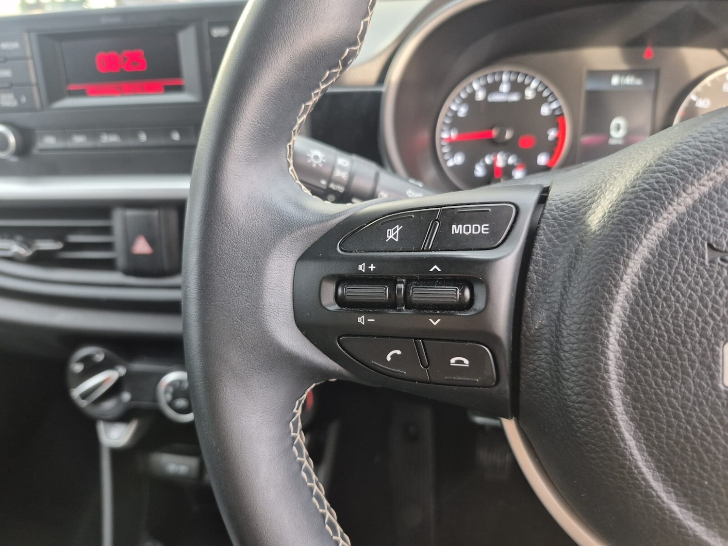 Used Kia Picanto 2024 for sale - 76479851: Photo 19