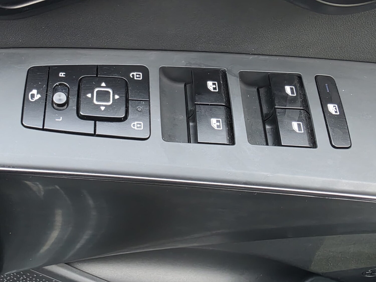 Used Kia Niro 2023 for sale - 76539883: Photo 24