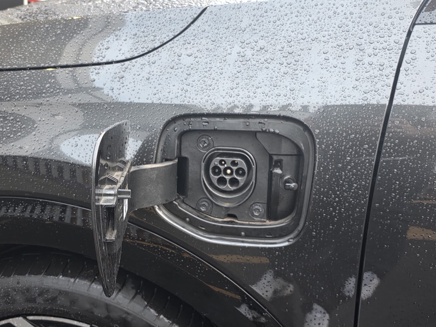 Used Kia Niro 2023 for sale - 76539883: Photo 5