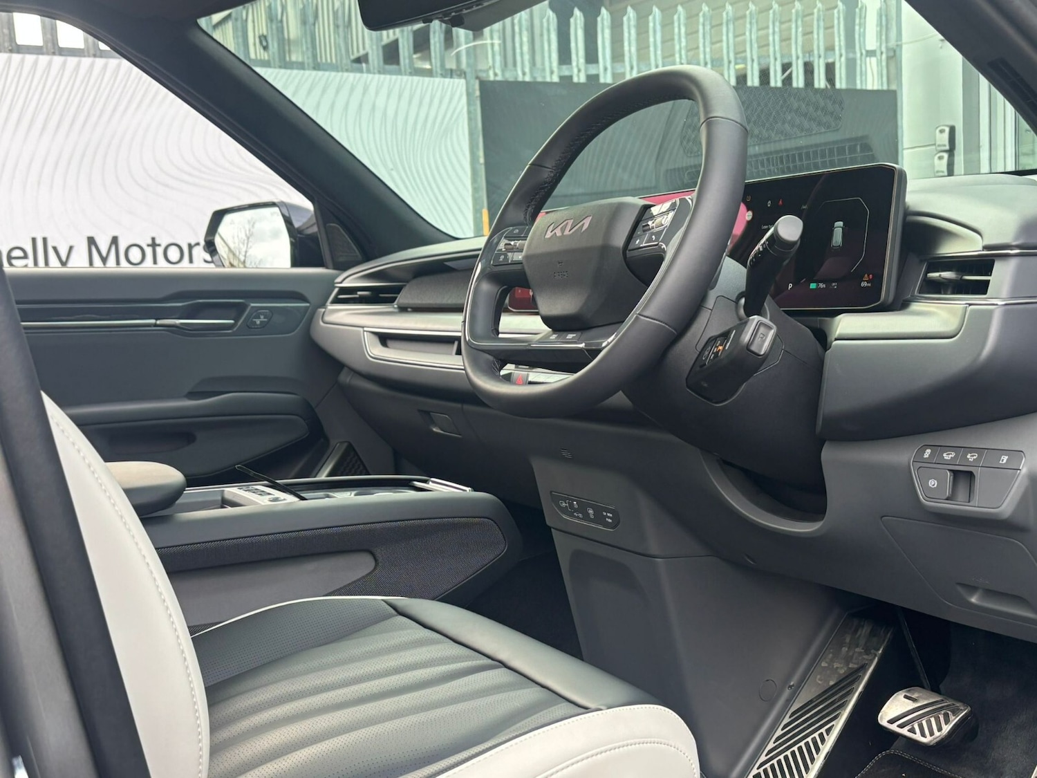 Used Kia EV9 2025 for sale - 76921921: Photo 32