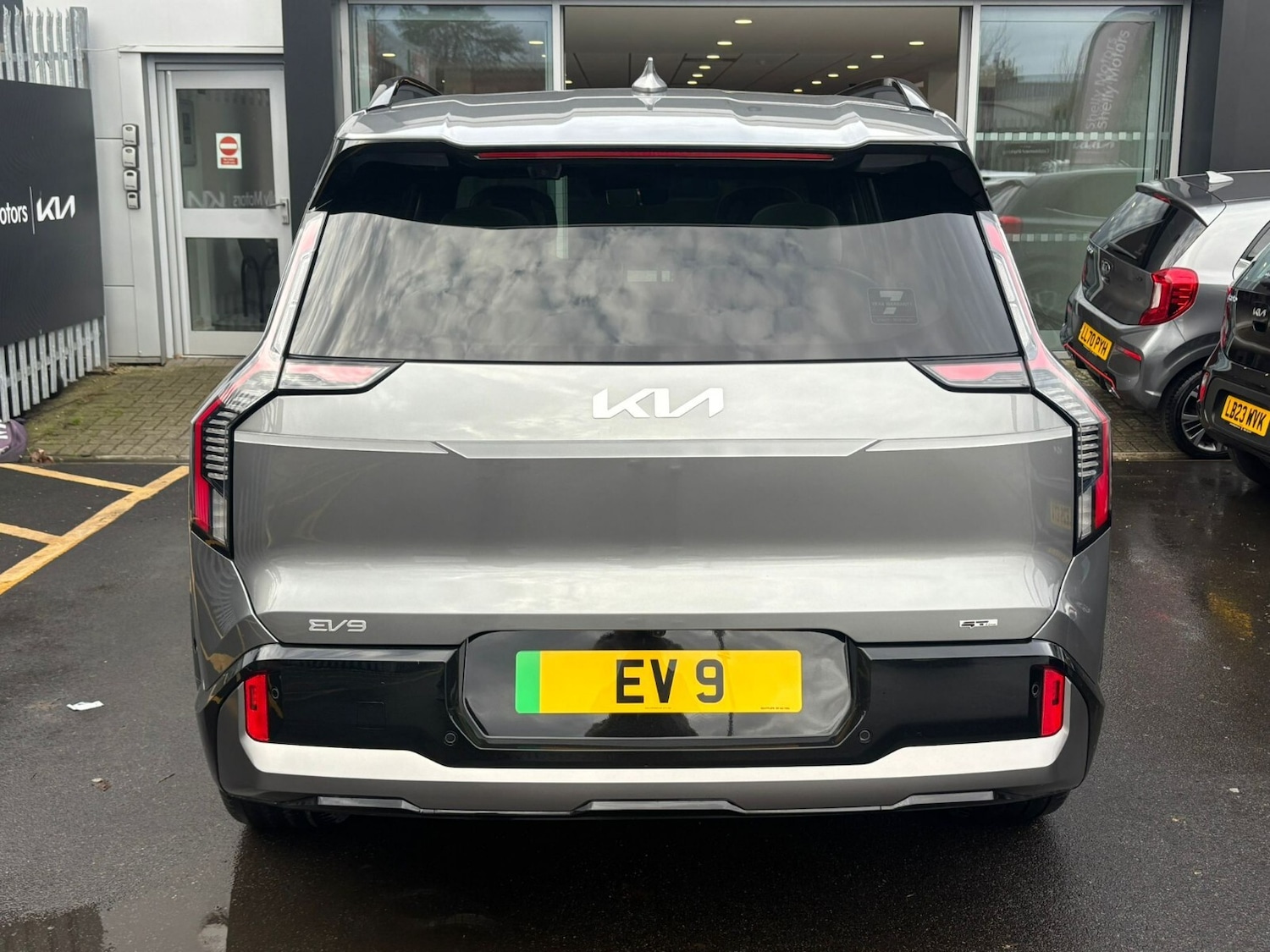 Used Kia EV9 2025 for sale - 76921921: Photo 4