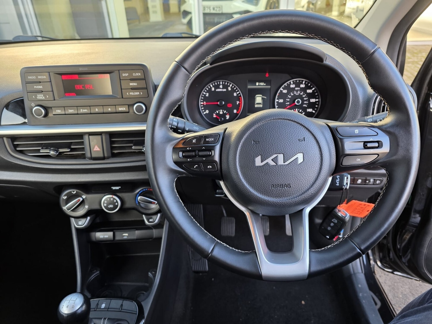 Used Kia Picanto 2023 for sale - 76704338: Photo 11